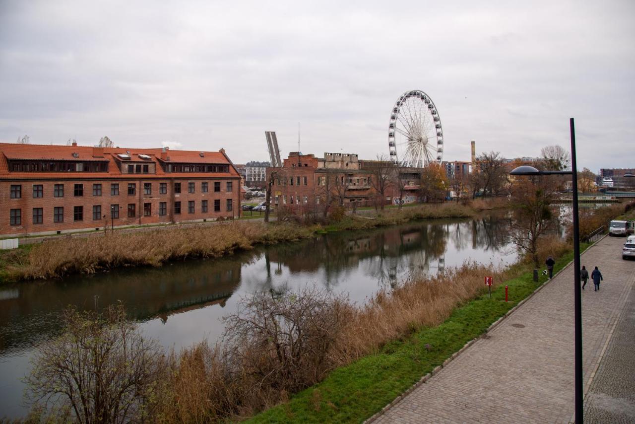 Maya'S Flats & Resorts - River View Gdansk Exterior photo